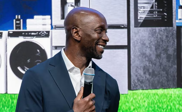 Miss Universo 2025 pierde a un segundo jurado: renuncia también Claude Makélélé 